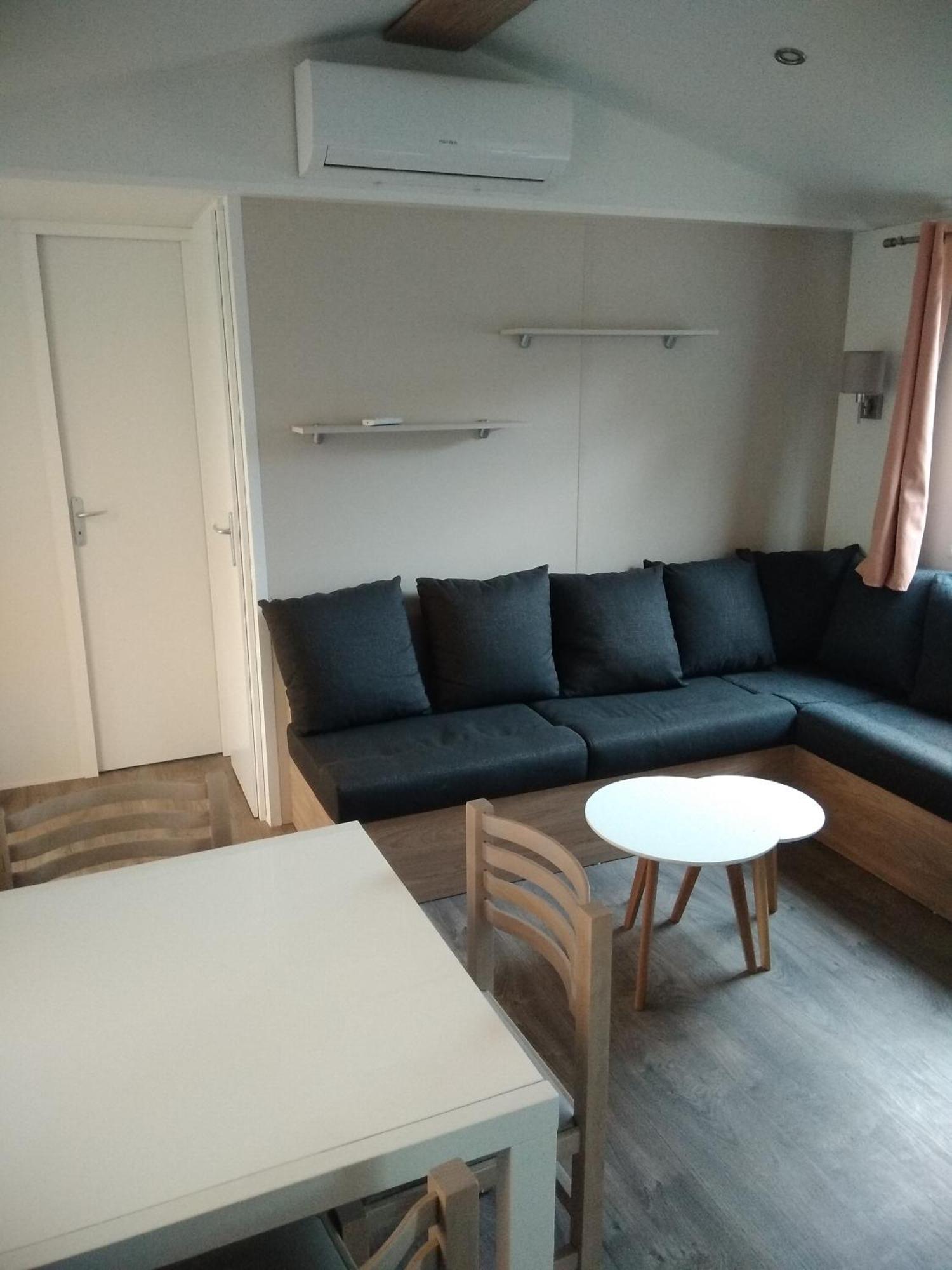 Camping 4 Etoiles Le Lac Des Reves Perols Room photo